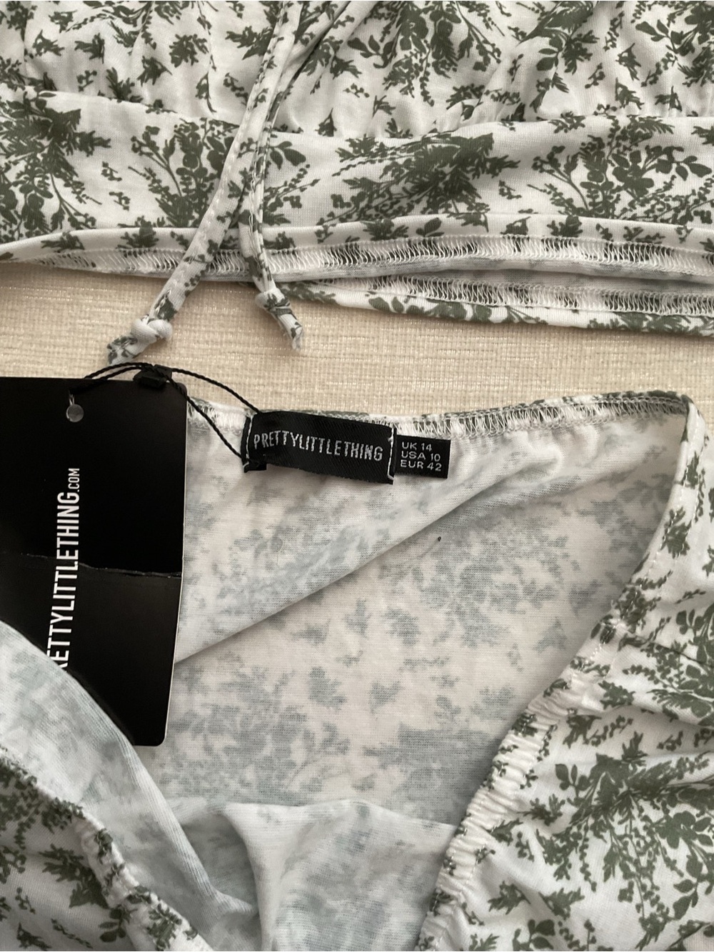 PrettyLittleThing White & Green Floral Ruffle Skirt Set - Picture 3 of 5